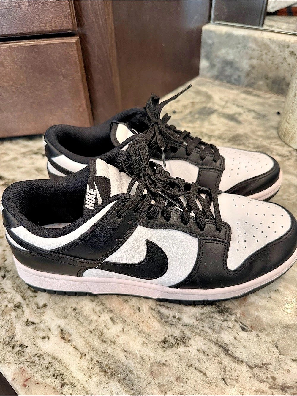 Nike Dunk Low Retro White Black Panda Black & White Sneakers Like New